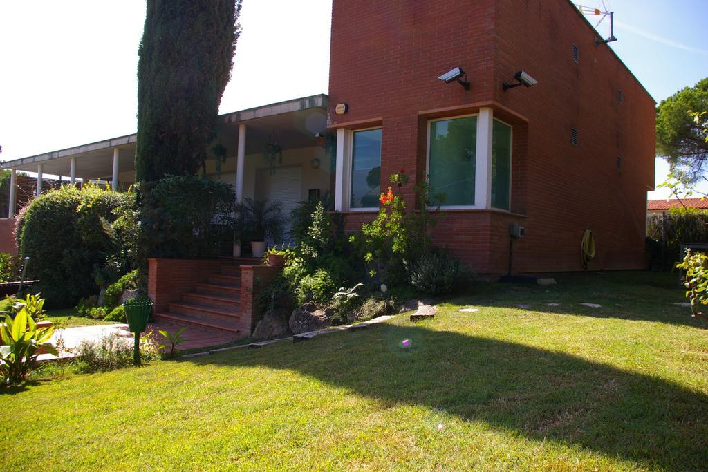 B&B Ines Sant Cugat del Vallès Екстериор снимка